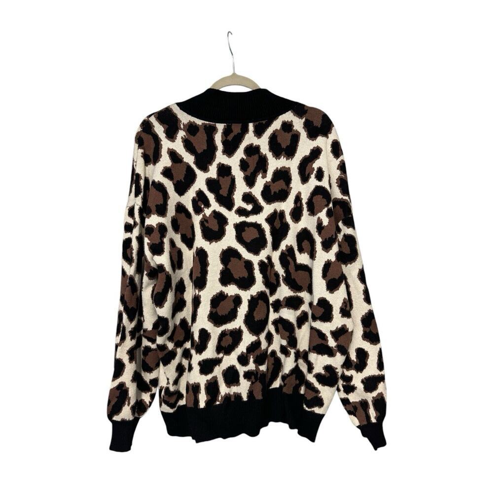 Women’s Animal Print Sweater Size 3X. Joseph A. Leopard print . ModWife